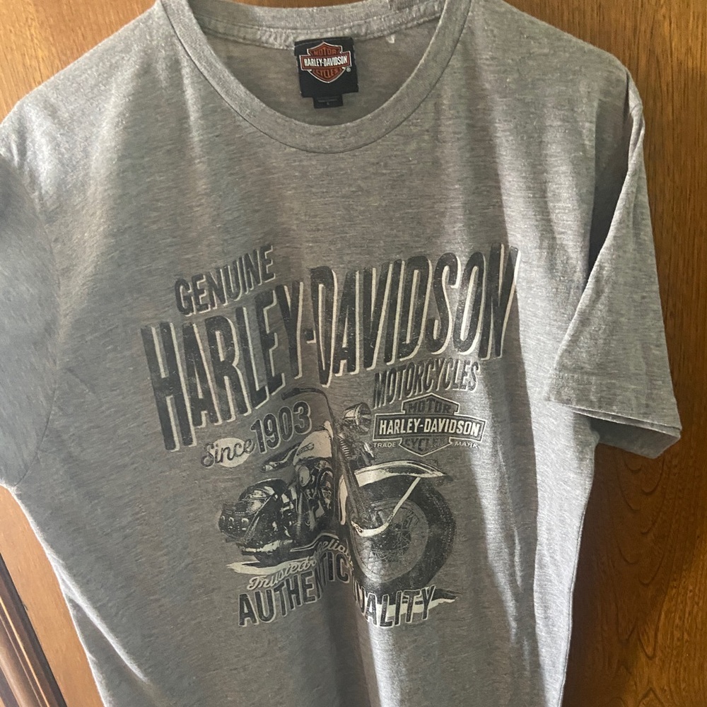 Harley Davidson gray soft large tshirt